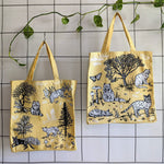 ilikesara tote bag with durable fabric and sturdy handles, featuring a simple, stylish design perfect for everyday use