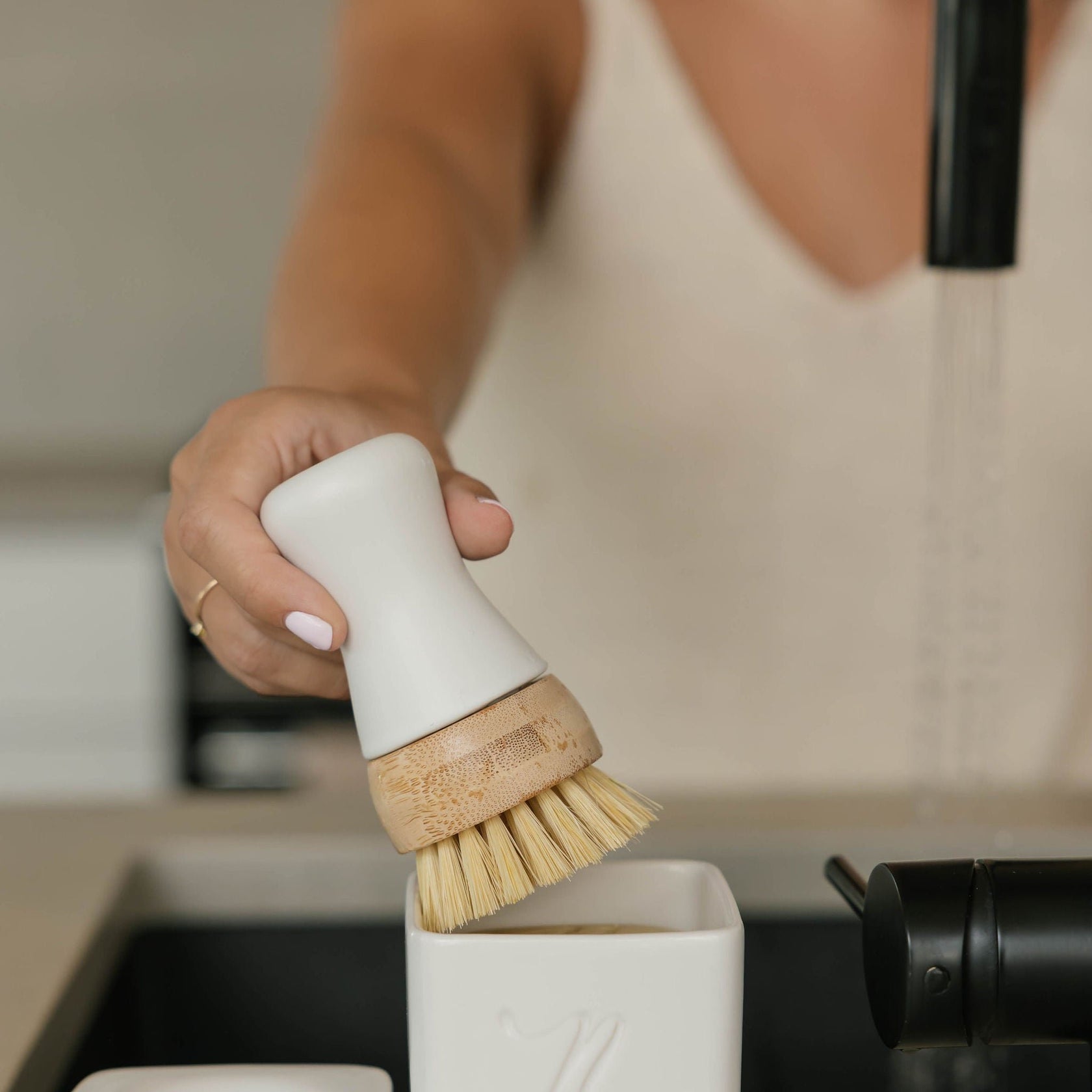 Nellie’s Forever Brush